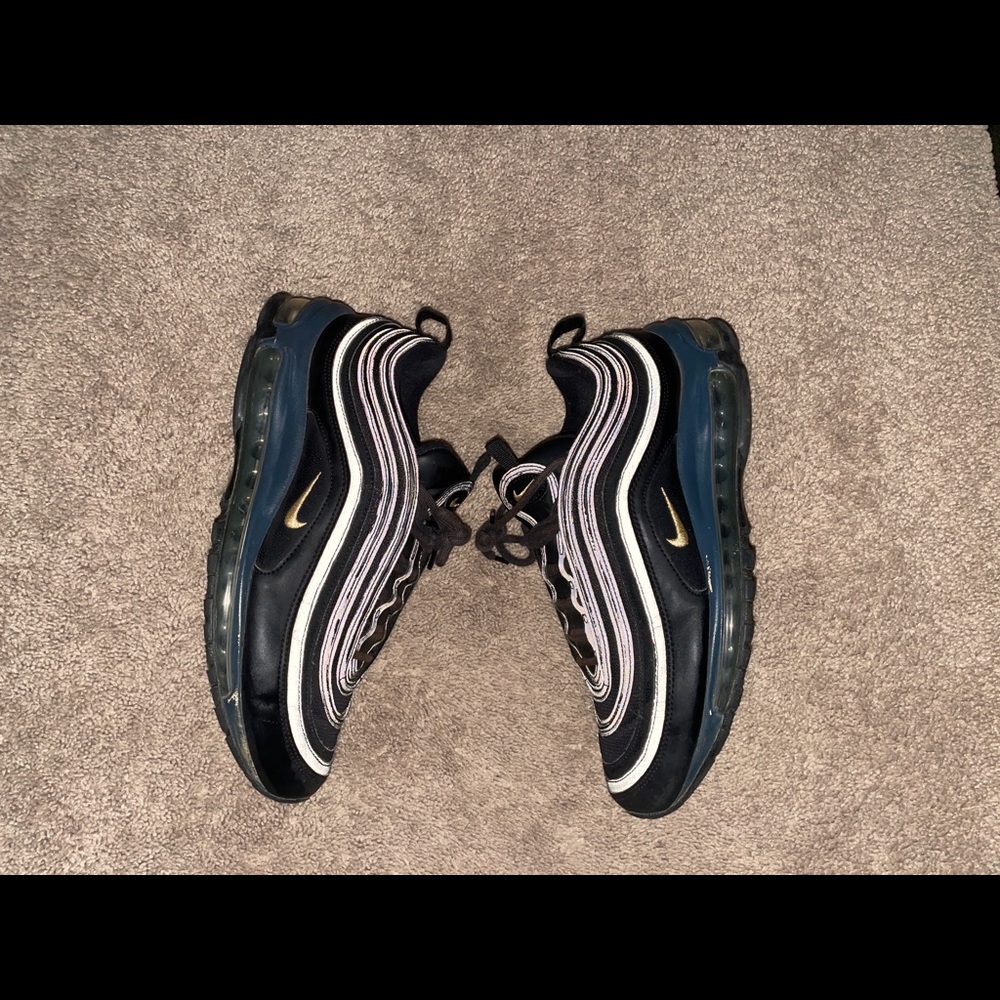 Air max 97 Black/Gold ,Condo 7/10, size 10